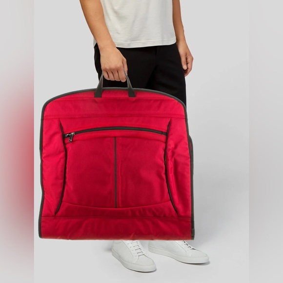Victorinox Swiss Army Red Nylon Garment Bag
